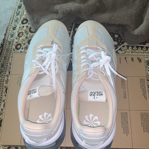 Nike Air Max Pre-Day - Picture 12 of 16